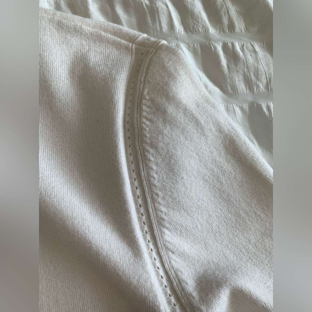 White House Black Market Turtleneck Sweater - Picture 8 of 16